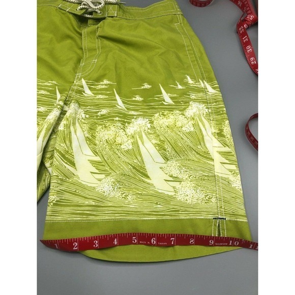 Reyn Spooner Tropical Wave Swim Trunks Men's Small - Picture 8 of 9